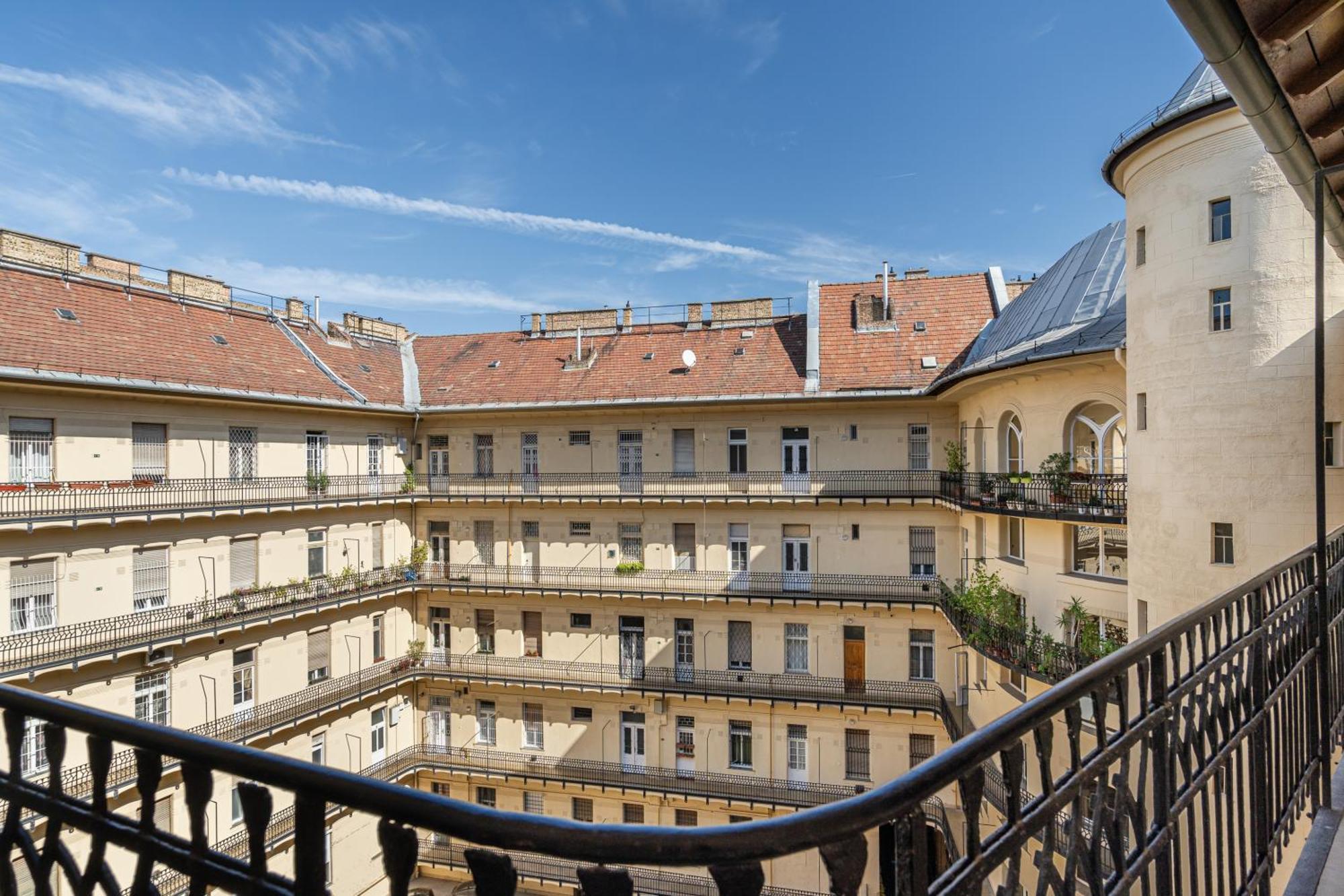 Cityzen Studios Budapest Bagian luar foto